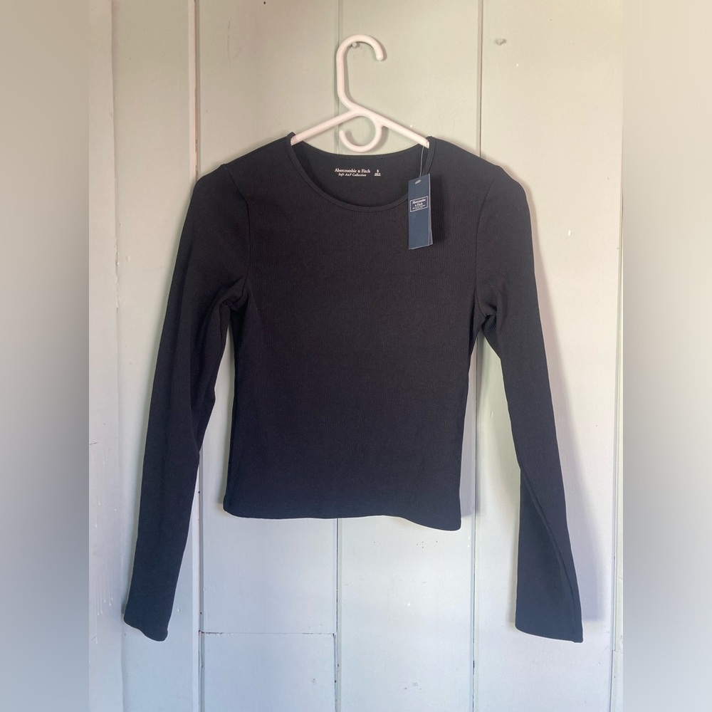 Abercrombie & fitch cropped long sleeve